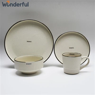 Elegant geprägte Steinzeug -Geschirrset Set